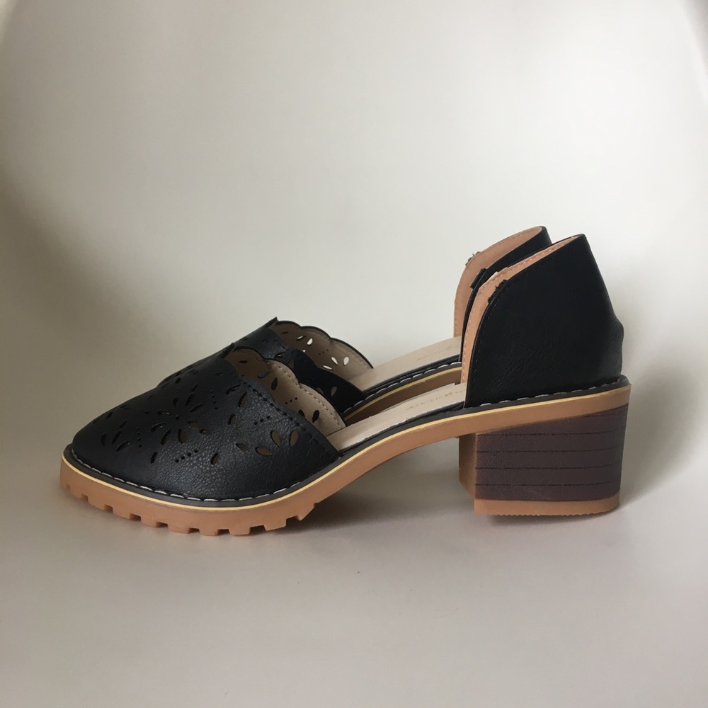 Black Heeled Sandals